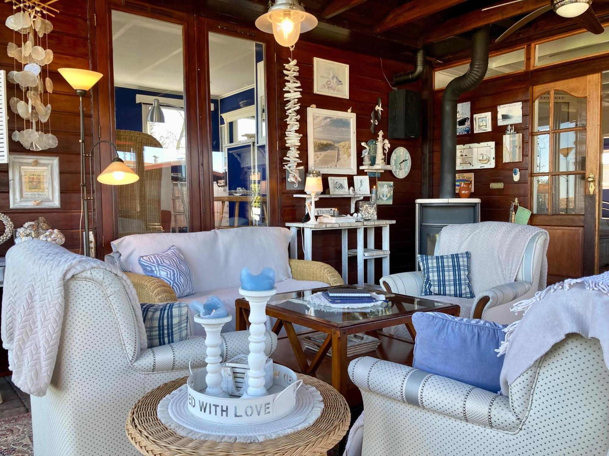 House Marijke With Winter Garden And Direct Access To The Lauwersmeer Anjum ภายนอก รูปภาพ