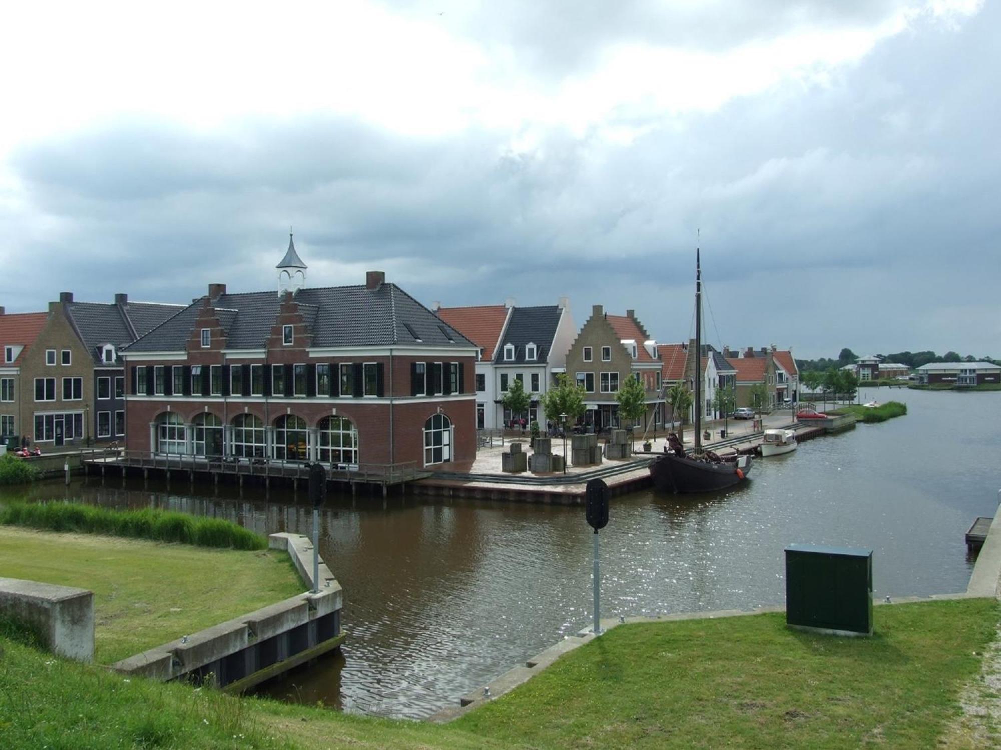 House Marijke With Winter Garden And Direct Access To The Lauwersmeer Anjum ภายนอก รูปภาพ