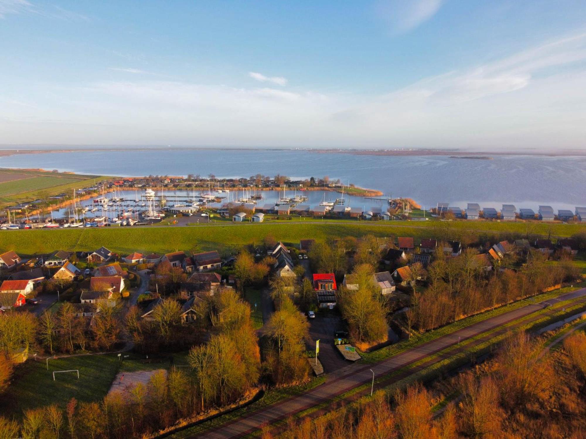 House Marijke With Winter Garden And Direct Access To The Lauwersmeer Anjum ภายนอก รูปภาพ