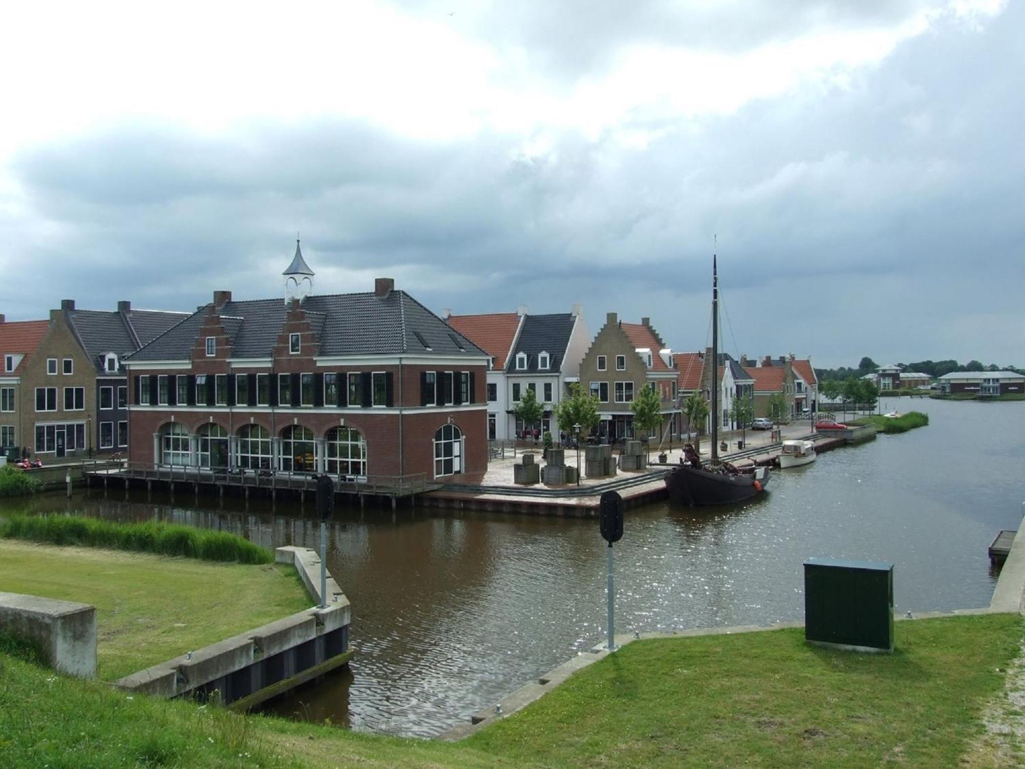 House Marijke With Winter Garden And Direct Access To The Lauwersmeer Anjum ภายนอก รูปภาพ