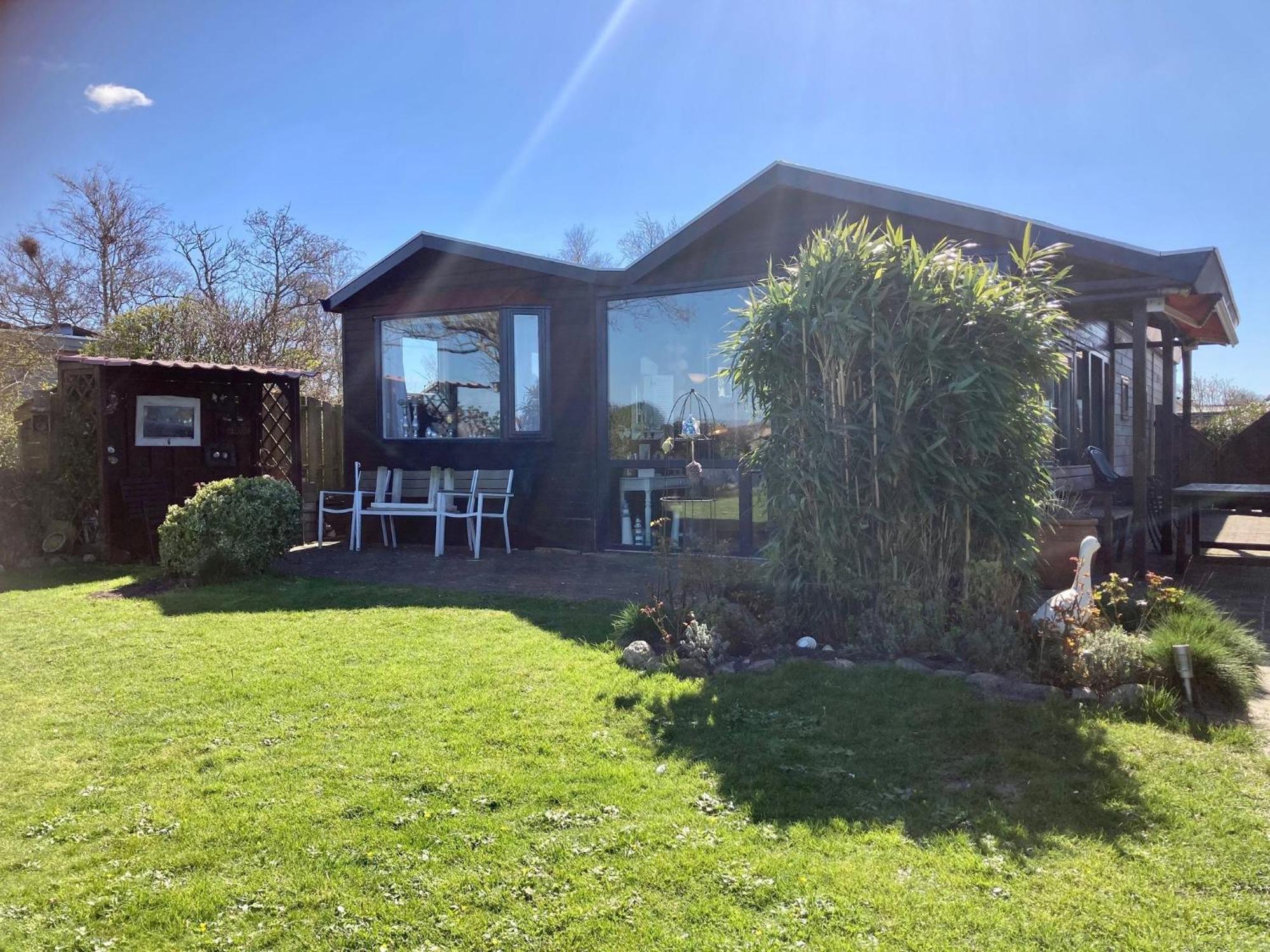 House Marijke With Winter Garden And Direct Access To The Lauwersmeer Anjum ภายนอก รูปภาพ